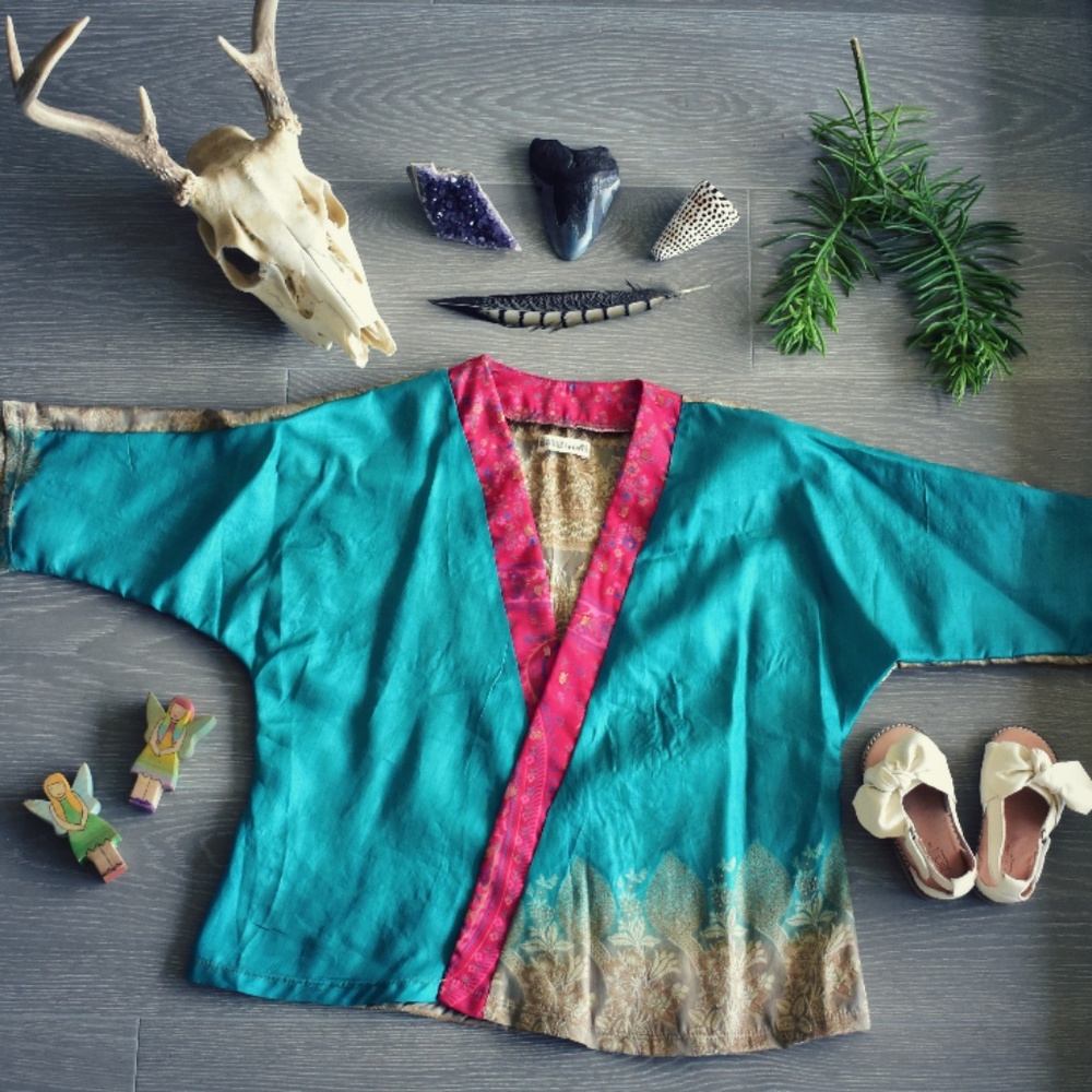 Lux Divine Little Moon Kimono